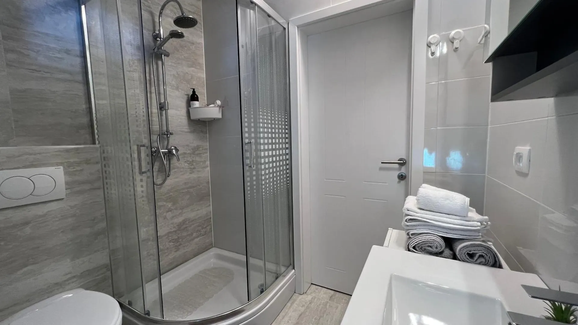 Villa Amore Radini With A Private Saltwater Pool And Dedicated Parking 0*, Brtonigla Hırvatistan